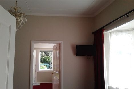 Photo of property in 2 Mudges Terrace, Newtown, Wellington, 6021