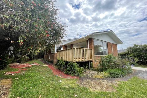 Photo of property in 13 Cockayne Crescent, Sunnynook, Auckland, 0620