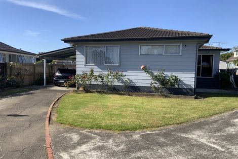 Photo of property in 12 Adel Place, Weymouth, Auckland, 2103