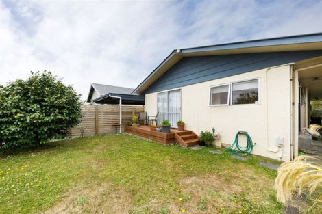 Photo of property in 35 Mcgiffert Street, Palmerston North, 4410
