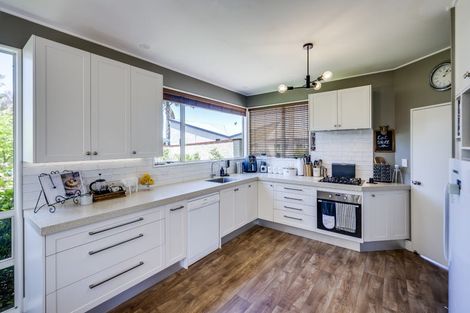 Photo of property in 166 Auckland Road, Greenmeadows, Napier, 4112