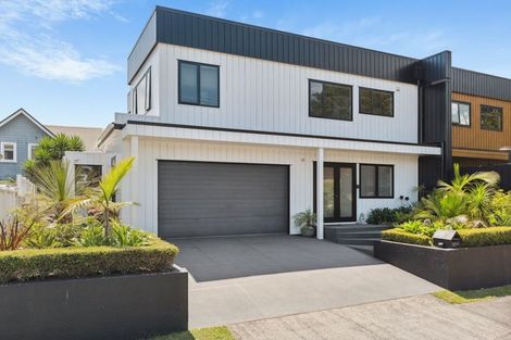 Photo of property in 20b Fulford Street, New Plymouth, 4310