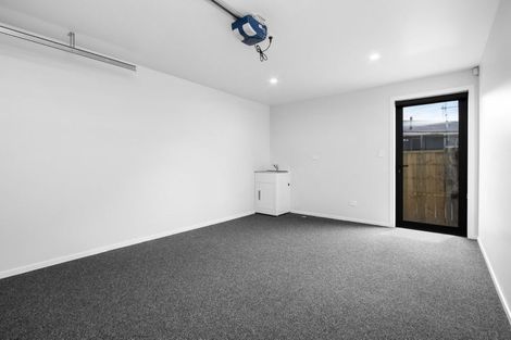 Photo of property in 2/16 Betley Crescent, Fairview Downs, Hamilton, 3214