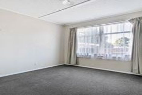 Photo of property in 2/366 Great South Road, Opaheke, Papakura, 2113