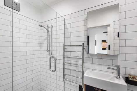 Photo of property in 14 Corry Avenue, Bluff Hill, Napier, 4110