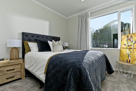 Photo of property in 38b Taikura Avenue, Red Beach, 0932