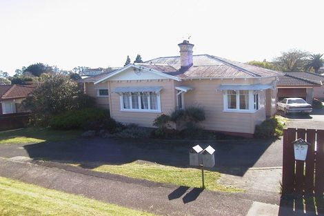 Photo of property in 2/25 Wellington Street, Papakura, 2110