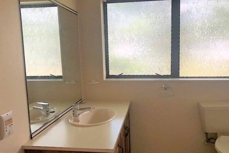 Photo of property in 1/1 Seaford Place, Murrays Bay, Auckland, 0630