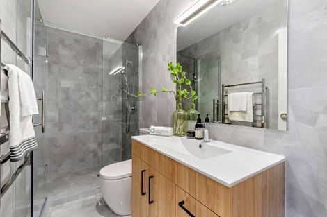 Photo of property in 28 Korokio Lane, Henderson, Auckland, 0612