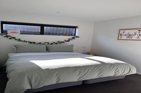 Photo of property in 2 Wanderer Lane, Jacks Point, Queenstown, 9371