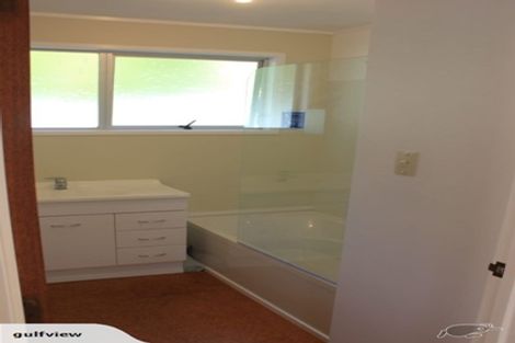 Photo of property in 1/34 Matipo Road, Mairangi Bay, Auckland, 0630