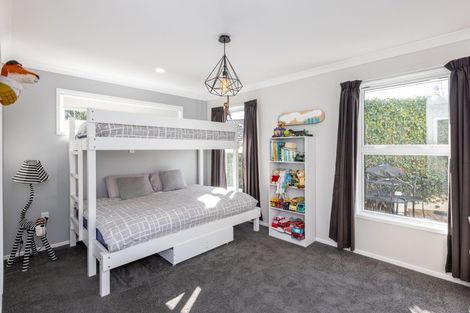 Photo of property in 30 James Cook Street, Havelock North, 4130