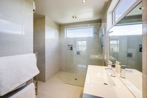 Photo of property in Stapleford Park, 153a Middle Road, Havelock North, 4130