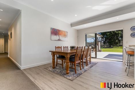 Photo of property in 89 Burnside Road, Ardmore, Papakura, 2582