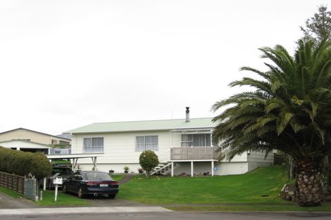 Photo of property in 14 Wicklow Place, Bell Block, New Plymouth, 4312