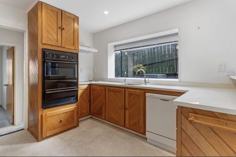 Photo of property in 2/6 Eugenia Rise, Totara Heights, Auckland, 2105