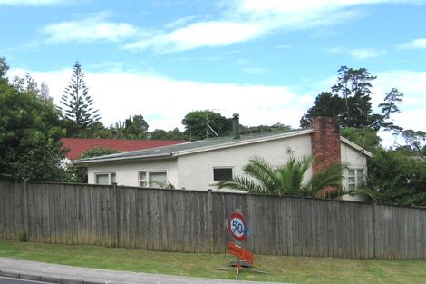 Photo of property in 2/801 Beach Road, Browns Bay, Auckland, 0630