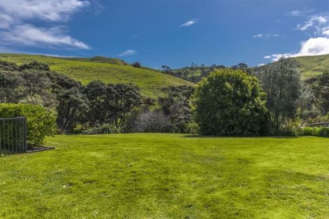 Photo of property in 1030 Peak Road, Helensville, 0875