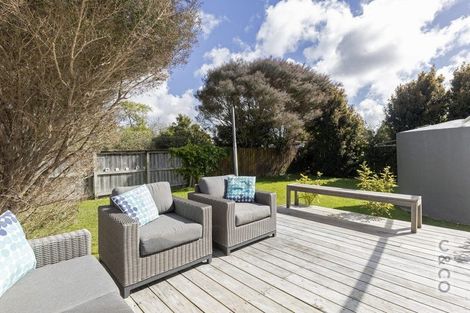 Photo of property in 23 Kaipara Portage Road, Riverhead, 0820