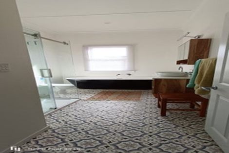 Photo of property in 195 South Road, Hawera, 4610