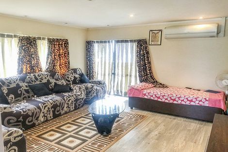 Photo of property in 1/75 Russell Road, Manurewa, Auckland, 2102