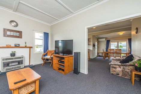 Photo of property in 35 Surrey Road, Springvale, Whanganui, 4501
