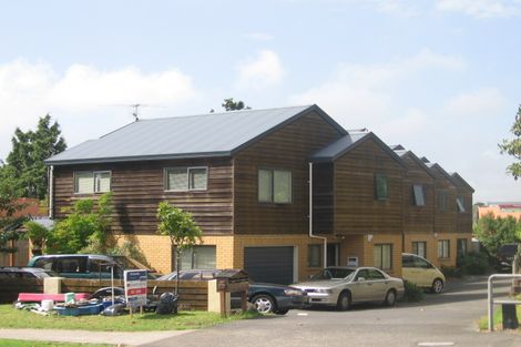 Photo of property in 43 Rata Street, New Lynn, Auckland, 0600