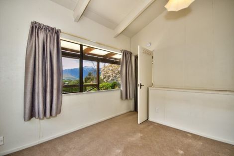 Photo of property in 4a Avalon Crescent, Fernhill, Queenstown, 9300