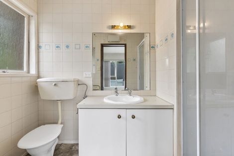 Photo of property in 35 Meadway, Sunnyhills, Auckland, 2010