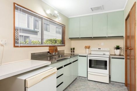 Photo of property in 1/1004 Papamoa Beach Road, Papamoa Beach, Papamoa, 3118