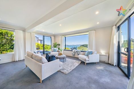 Photo of property in 7 Green Park Lane, Korokoro, Lower Hutt, 5012