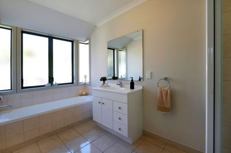 Photo of property in 21 Ngawhatu Road, Stoke, Nelson, 7011