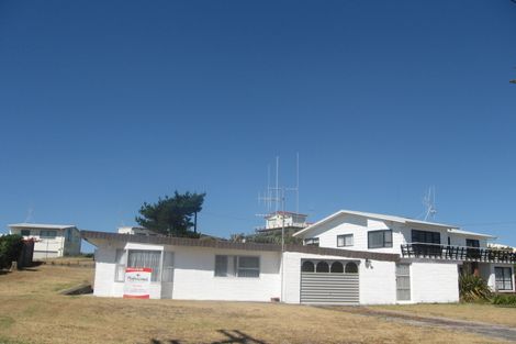 Photo of property in 671 Pukehina Parade, Pukehina, Te Puke, 3189