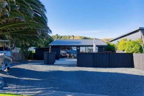 Photo of property in 12 Moa Road, South Bay, Kaikoura, 7300