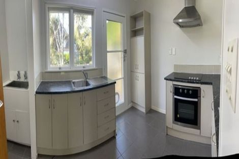 Photo of property in 2/7 Luplau Crescent, Cockle Bay, Auckland, 2014