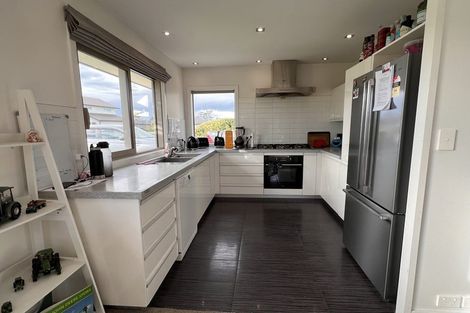 Photo of property in 6 Maitland Crescent, Rolleston, 7614