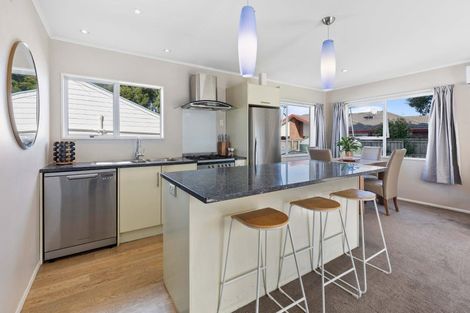 Photo of property in 48 Zealandia Road, Manly, Whangaparaoa, 0930