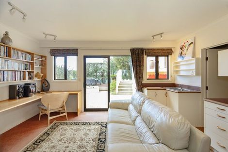 Photo of property in 16 Slade Street, Oamaru North, Oamaru, 9400