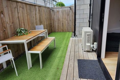 Photo of property in 2/52 May Street, Hamilton East, Hamilton, 3216