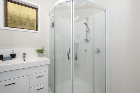 Photo of property in 17b Crescent Court, Melville, Hamilton, 3206