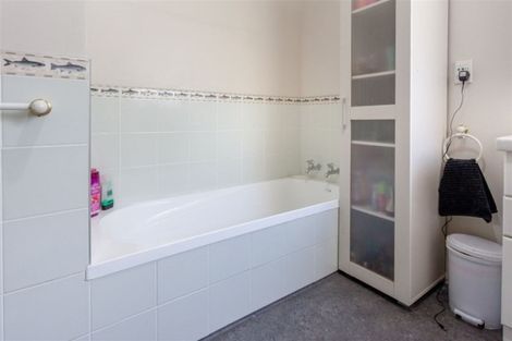 Photo of property in 22 Woodstock Avenue, Karangahake, Paeroa, 3674