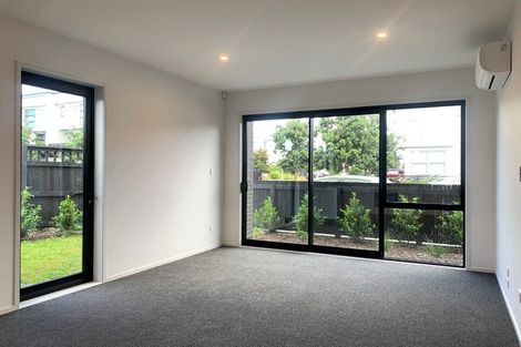 Photo of property in 70 Glidepath Road, Hobsonville, Auckland, 0616