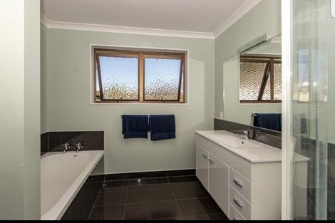 Photo of property in 9 Gilmour Place, Taradale, Napier, 4112