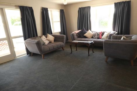 Photo of property in 35 Jollie Road, Twizel, 7901