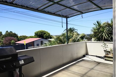 Photo of property in 79 Tirimoana Road, Te Atatu South, Auckland, 0602