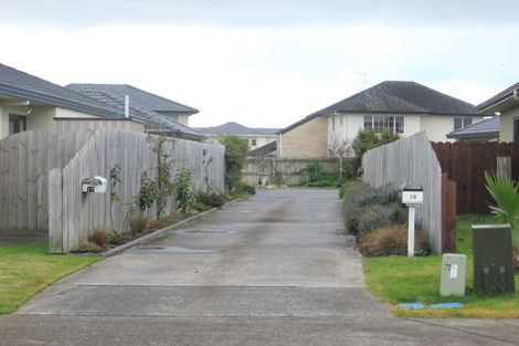 Photo of property in 15 Caltra Place, East Tamaki, Auckland, 2016