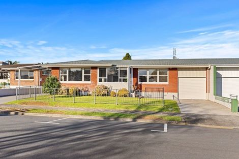 Photo of property in 2 Longwood Lane, Otumoetai, Tauranga, 3110