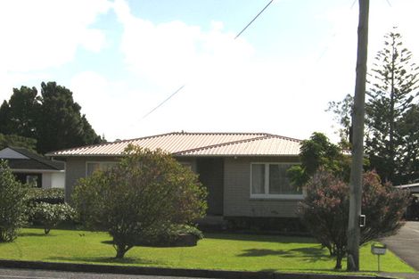Photo of property in 53 Matipo Road, Te Atatu Peninsula, Auckland, 0610
