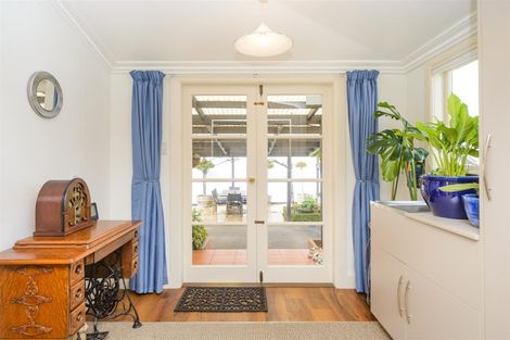 Photo of property in 23 Follett Street, Marton, 4710