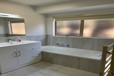 Photo of property in 6b Reynolds Road, Pukekohe, 2120